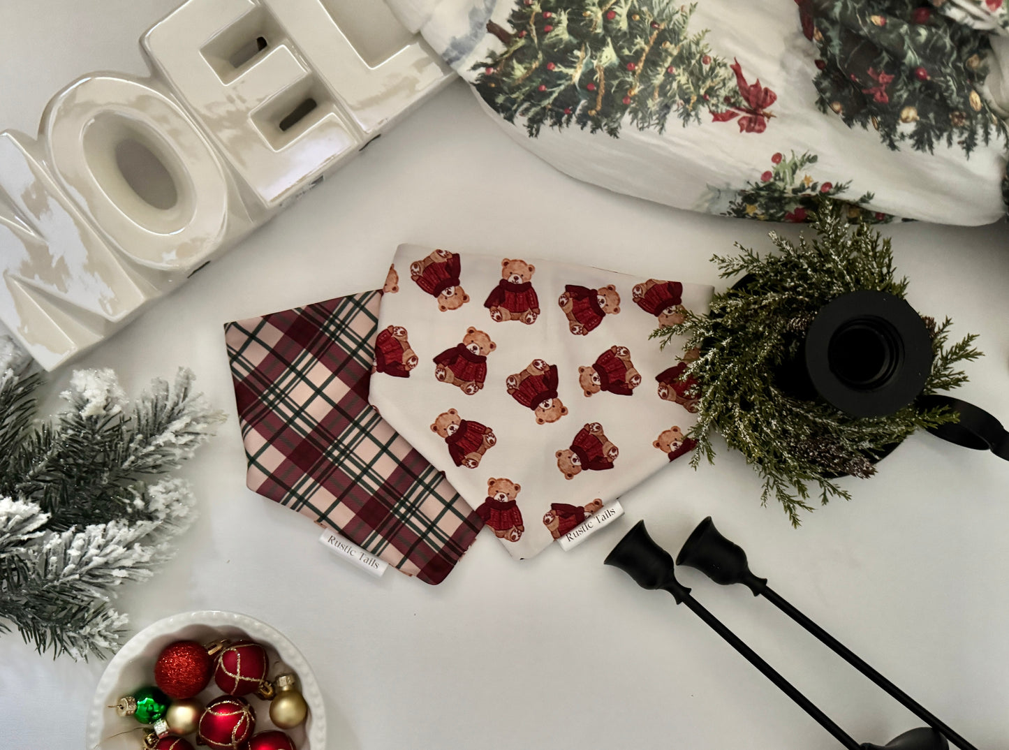 SWEATER BEAR PLAID DOG BANDANA￼